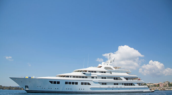 Graeme Hart, New Zealand’s richest man is a high school dropout and former truck driver Graeme Hart, New Zealand’s richest man is a high school dropout and former truck driver